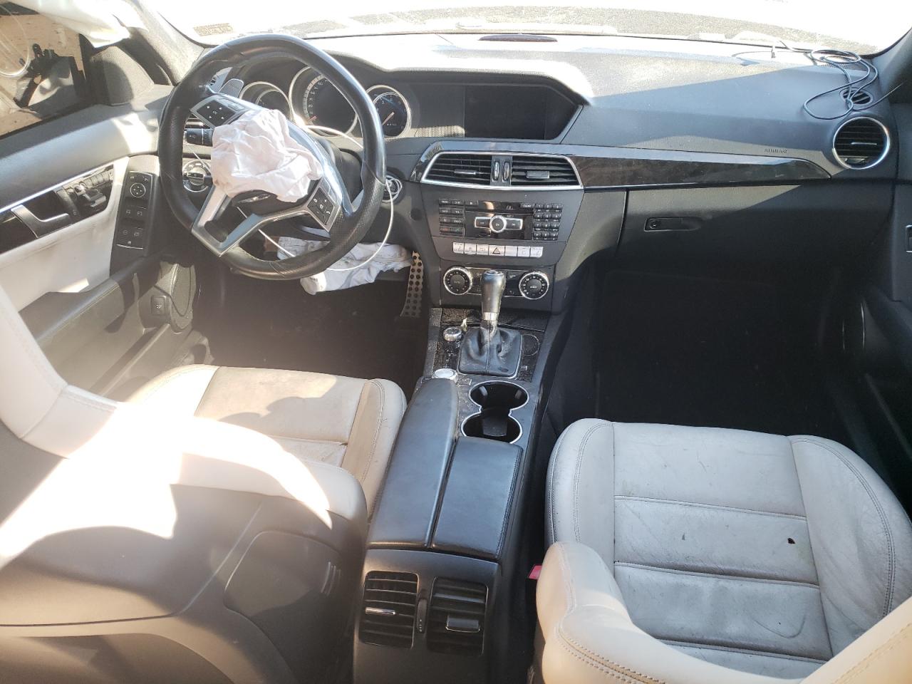 2014 Mercedes-Benz C-klasse VIN WDDGF7HB7EA905841 Copart auction photo, front end / rear end damage thumbnail 8