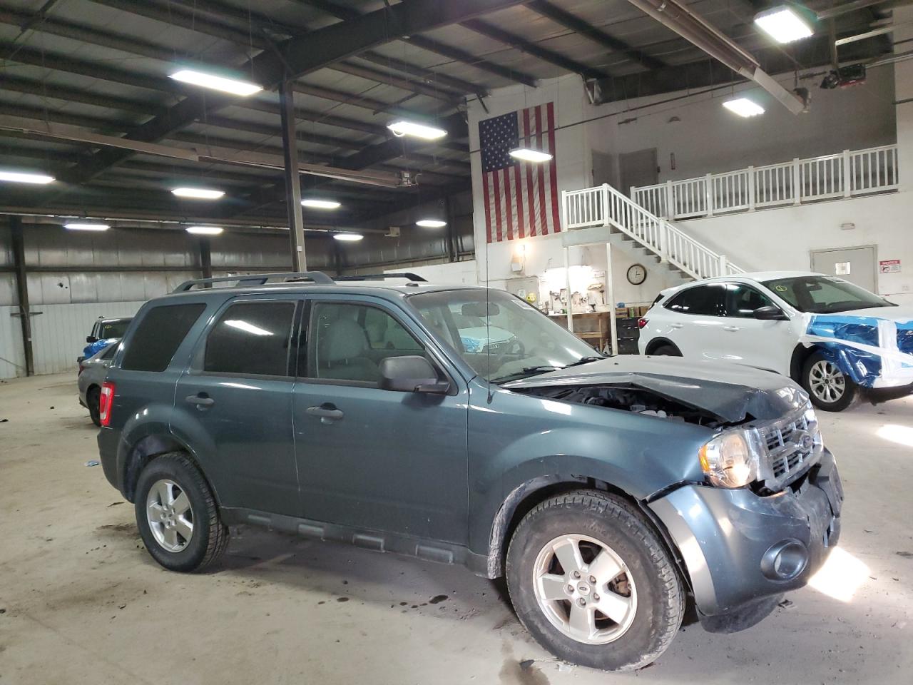 2011 Ford Escape VIN 1FMCU9D74BKB52833 Copart auction photo, front end damage thumbnail 4