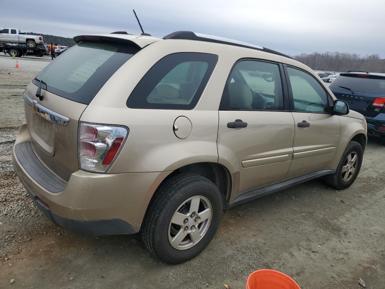 2008 Chevrolet Equinox VIN 2CNDL13FX86323601 Copart auction photo, minor dent/scratches damage thumbnail 3