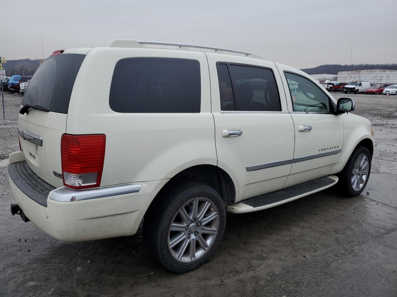 2008 Chrysler Aspen VIN 1A8HX58298F138266 Copart auction photo, side / front end damage thumbnail 3