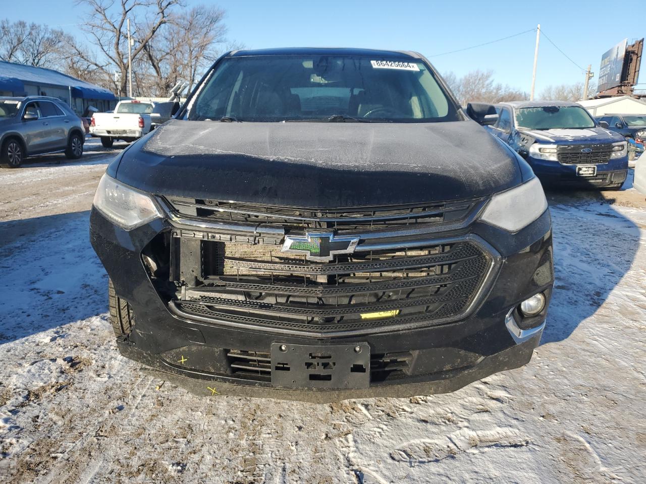 2019 Chevrolet Traverse VIN 1GNEVKKW9KJ107654 Copart auction photo, front end damage thumbnail 5