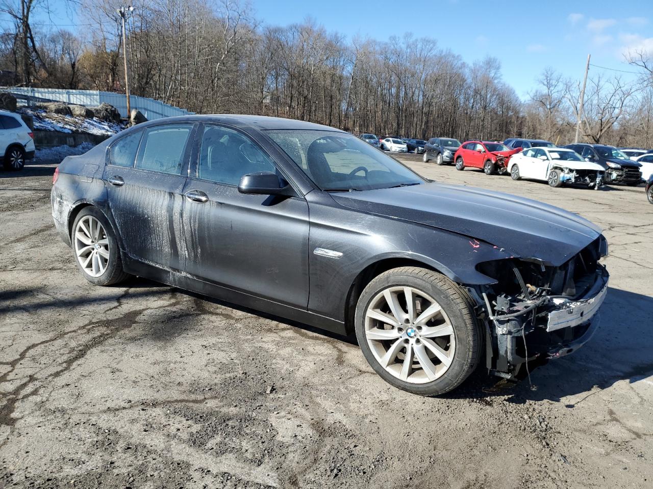 2011 BMW 5er VIN WBAFU7C57BDU55239 Copart auction photo, front end / minor dent/scratches damage thumbnail 4