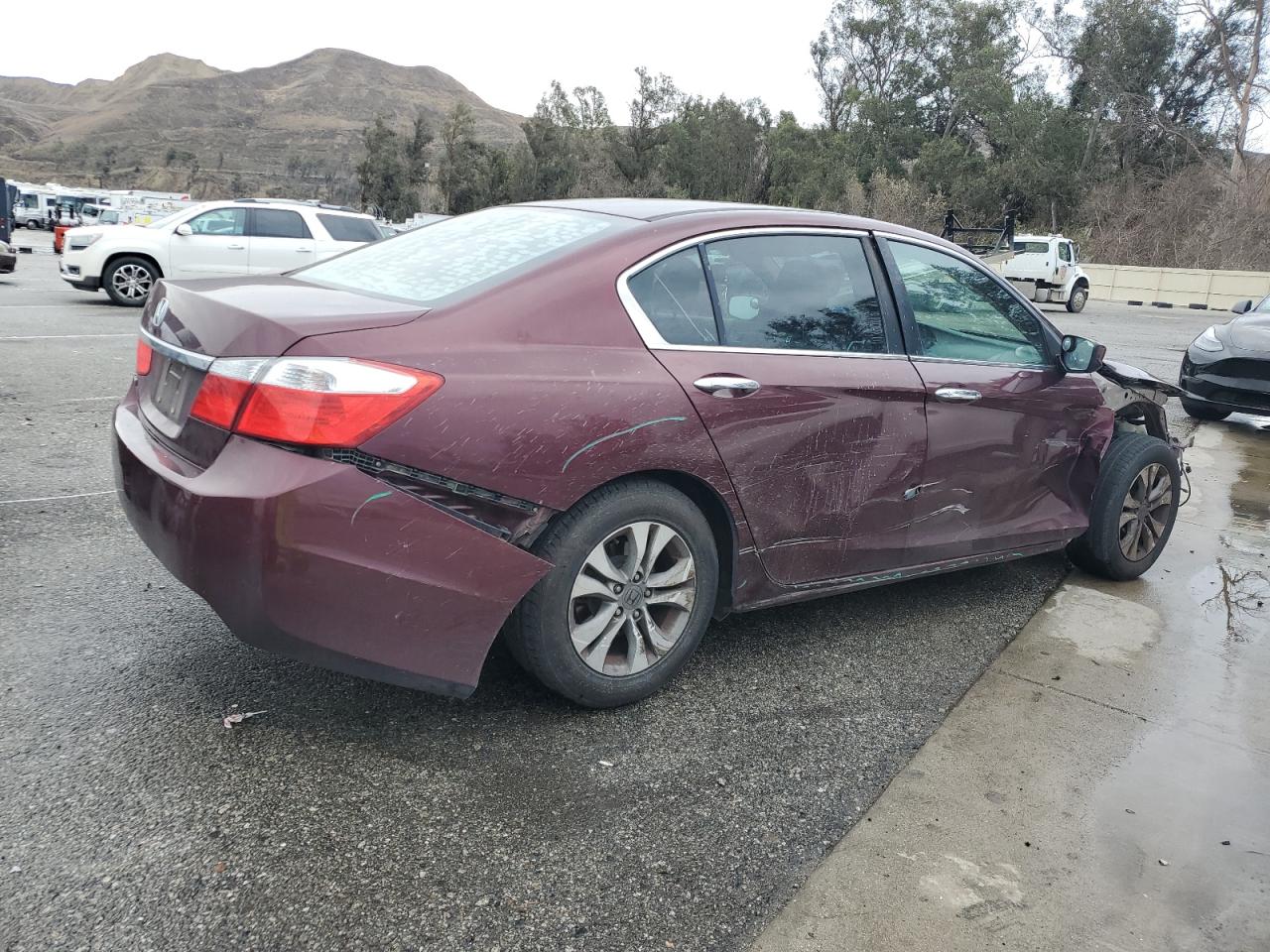 2015 Honda Accord VIN 1HGCR2F31FA046327 Copart auction photo, front end / all over damage thumbnail 3