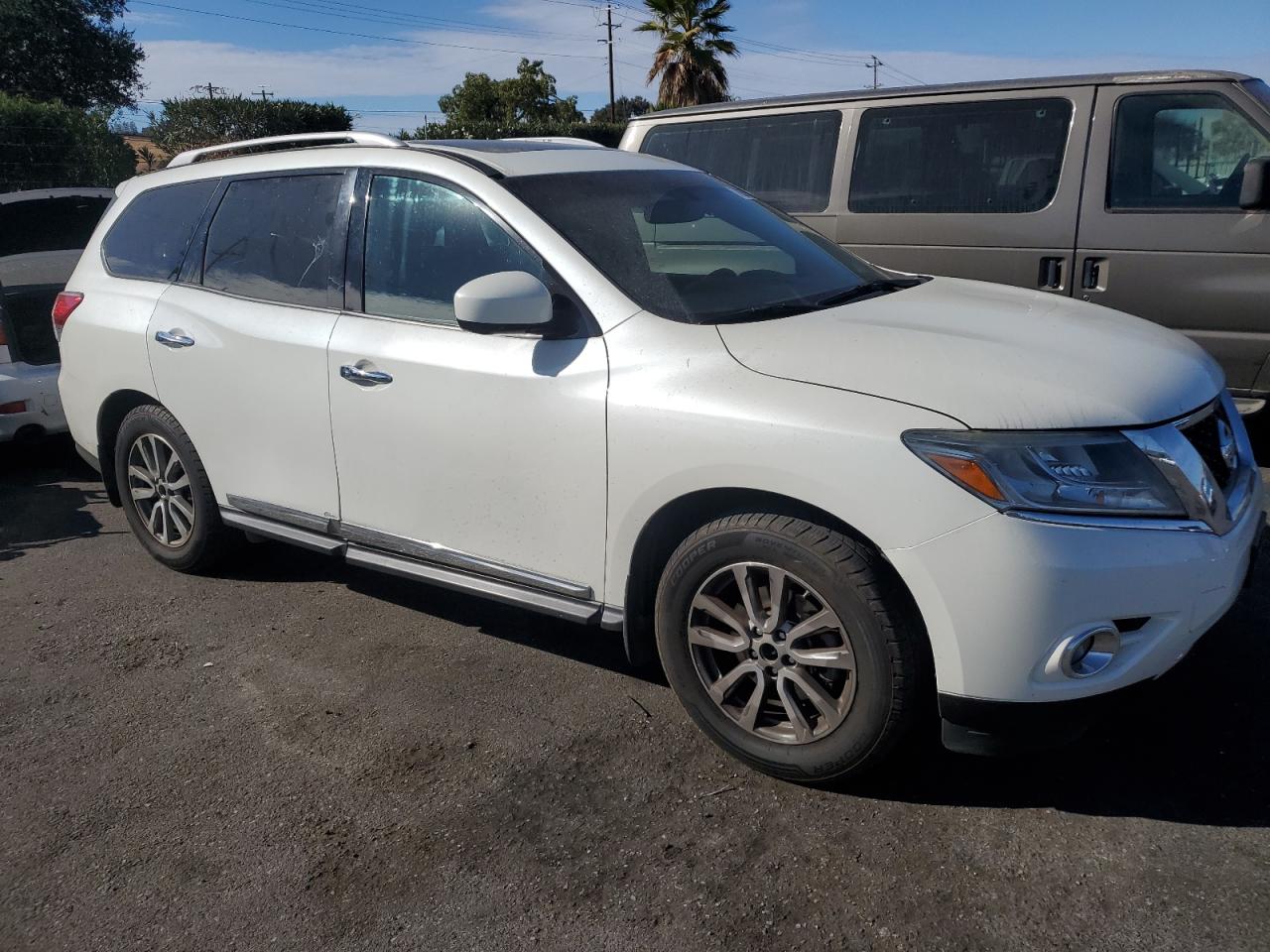2015 Nissan Pathfinder VIN 5N1AR2MN8FC684732 Copart auction photo, side damage thumbnail 4