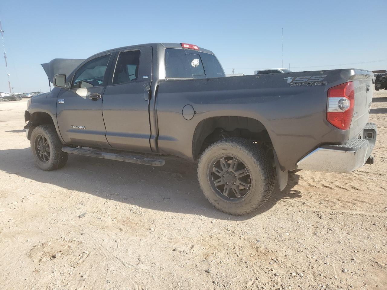 2014 Toyota Tundra VIN 5TFUW5F19EX415863 Copart auction photo, front end / minor dent/scratches damage thumbnail 2