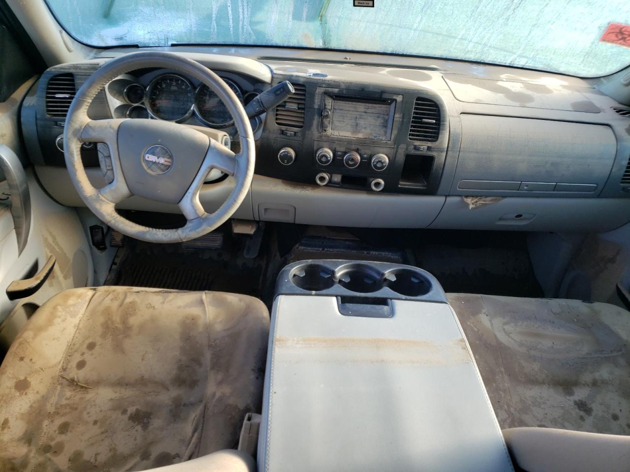 2010 GMC Sierra VIN 1GTSKVE38AZ205923 Copart auction photo, front end / water/flood damage thumbnail 8