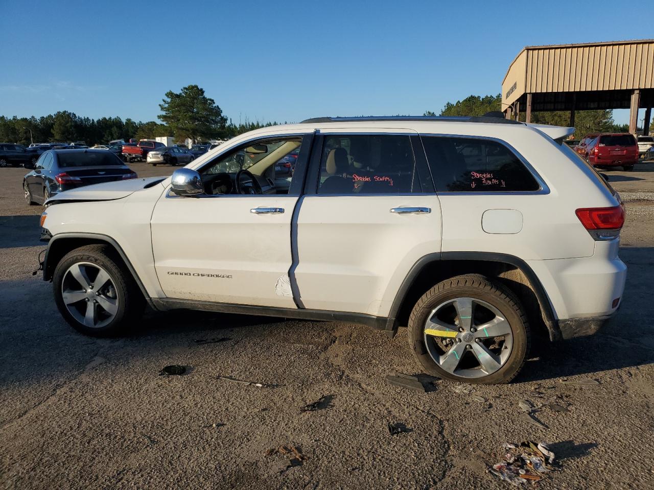 2015 Jeep Grand Cherokee VIN 1C4RJEBG2FC945065 Copart auction photo, front end damage thumbnail 2