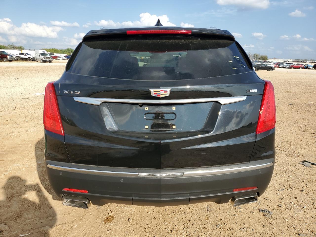 2017 Cadillac XT5 VIN 1GYKNBRS6HZ324274 Copart auction photo, side / undercarriage damage thumbnail 6