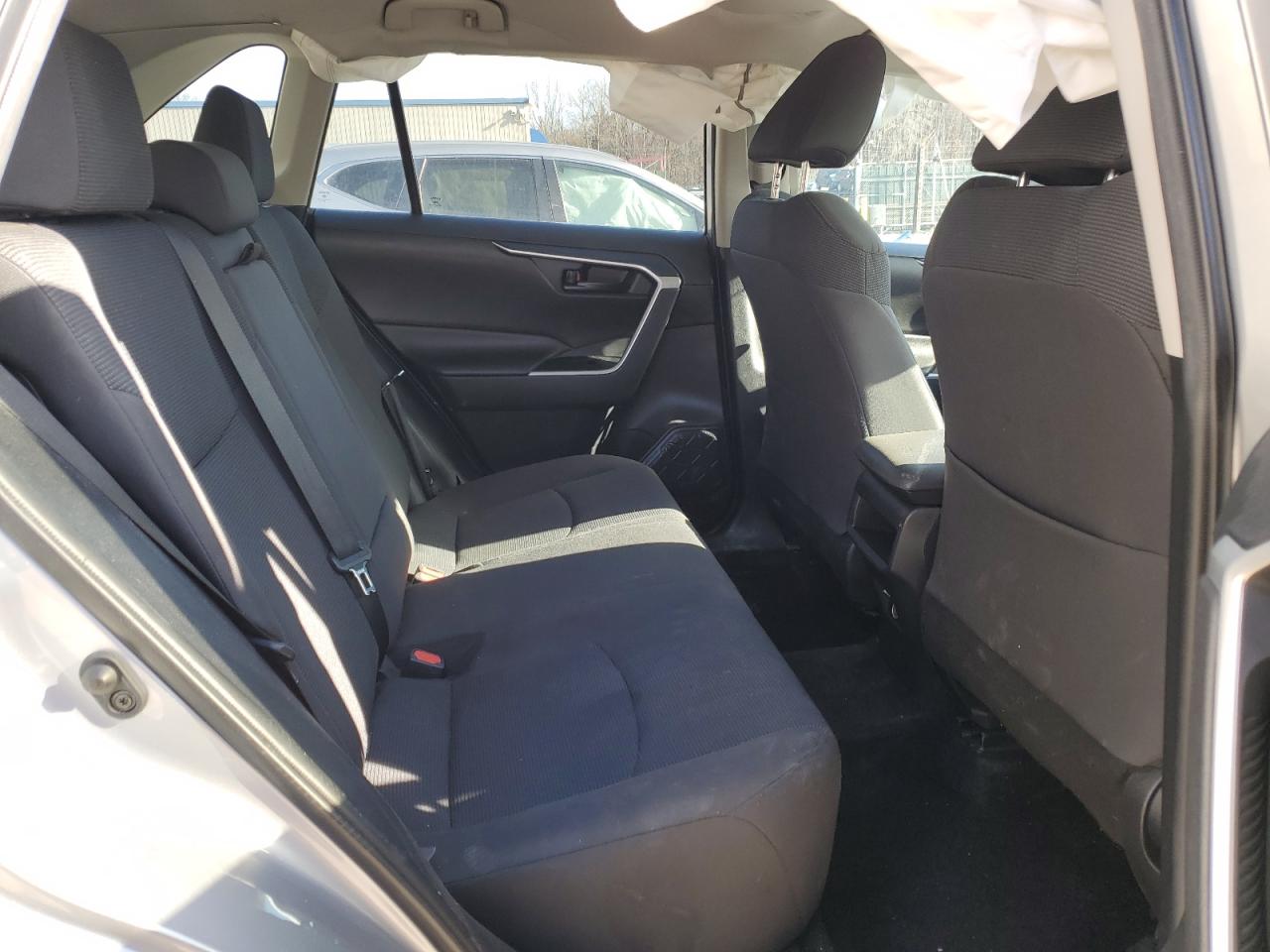 2021 Toyota RAV 4 VIN 2T3H1RFV7MW124503 Copart auction photo, side / front end damage thumbnail 12