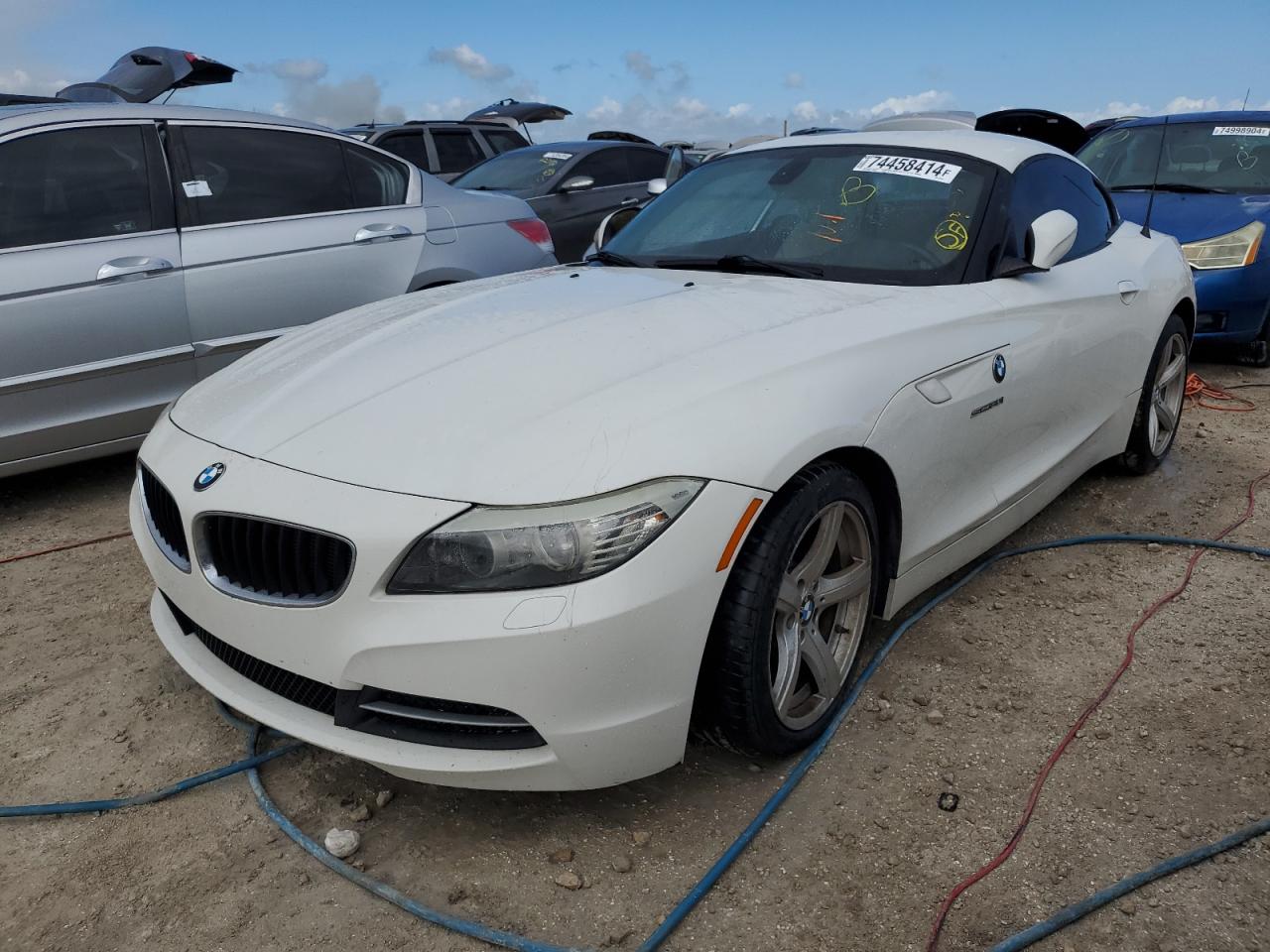 2011 BMW Z4 VIN WBALM5C54BE379870