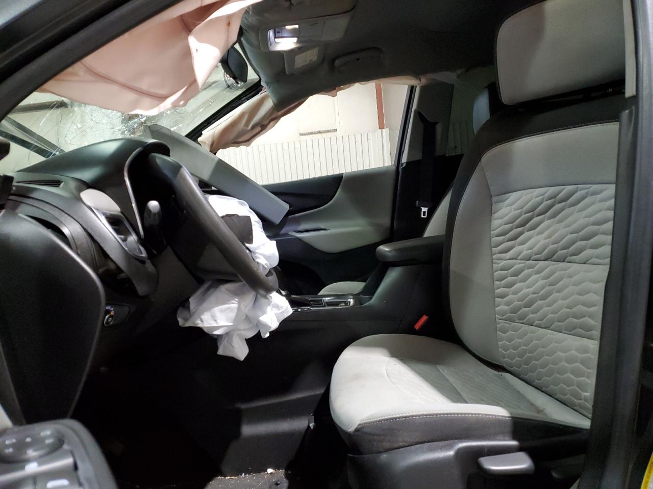 2018 Chevrolet Equinox VIN 2GNAXREV4J6251662 Copart auction photo, front end / minor dent/scratches damage thumbnail 7