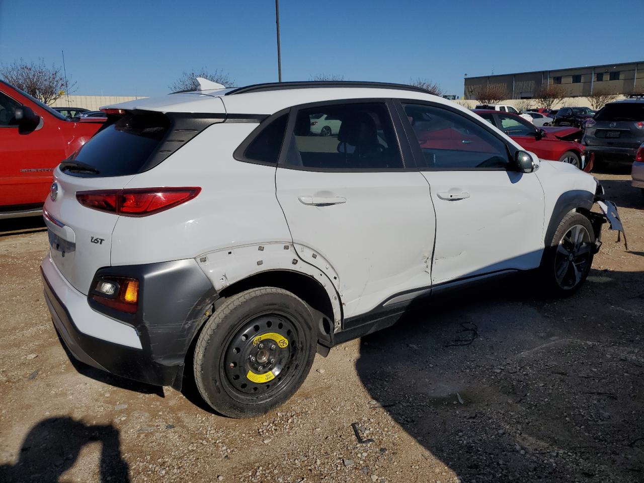 2019 Hyundai Kona VIN KM8K33A55KU354275 Copart auction photo, front end / side damage thumbnail 3