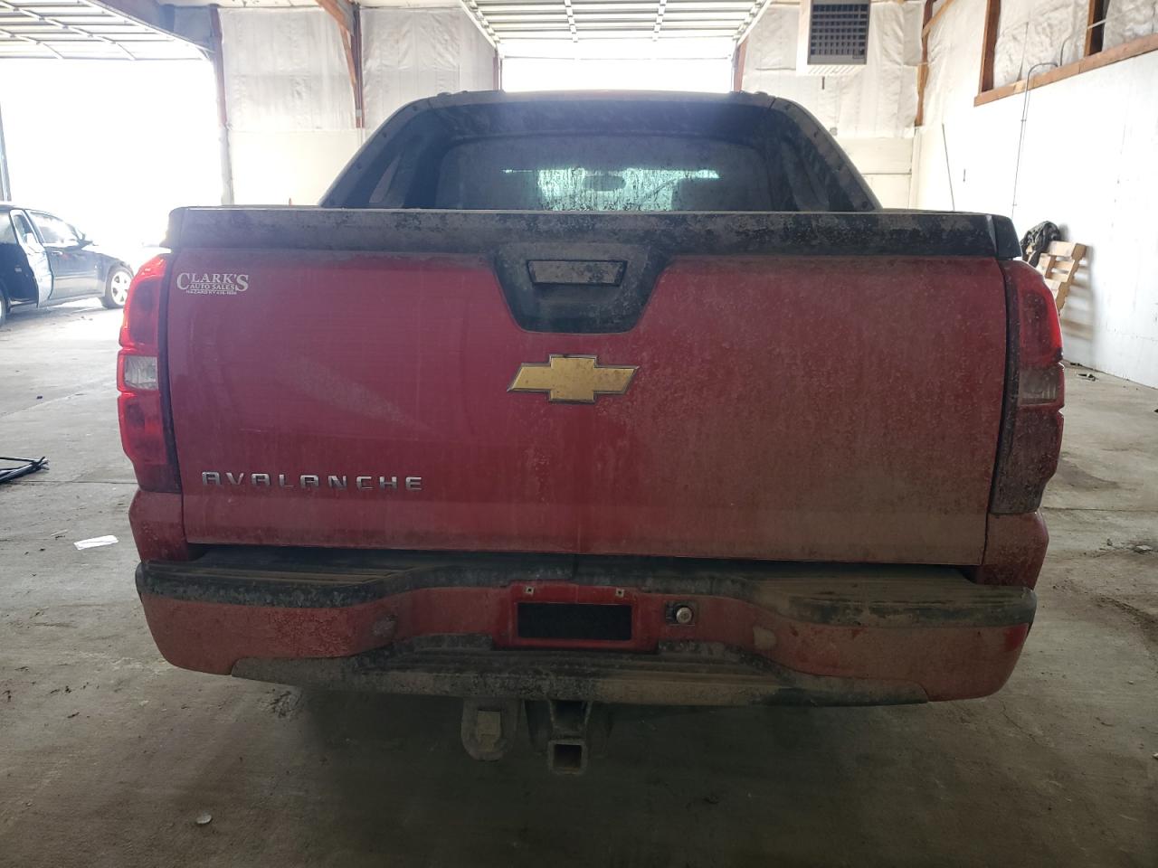 2012 Chevrolet Avalanche VIN 3GNTKEE71CG215288 Copart auction photo, water/flood / all over damage thumbnail 6