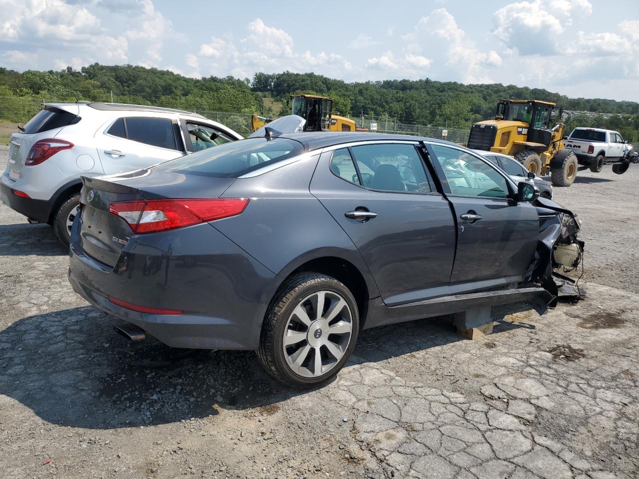 2011 KIA Optima VIN KNAGR4A66B5142371 Copart auction photo, front end damage thumbnail 3
