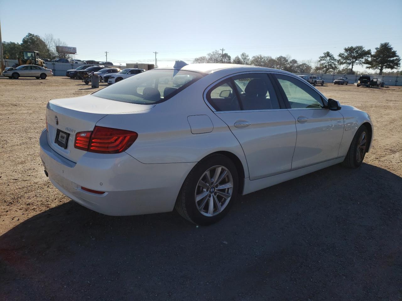 2015 BMW 5er VIN WBA5A5C53FD520523 Copart auction photo, normal wear damage thumbnail 3