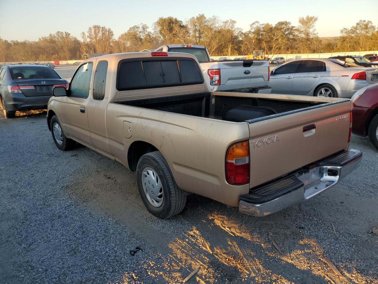 2000 Toyota Tacoma VIN 4TAVL52N3YZ679834 Copart auction photo, water/flood damage thumbnail 2