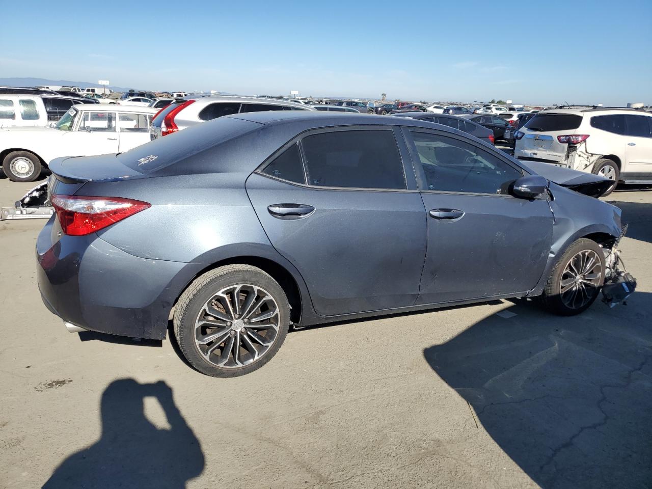 2016 Toyota Corolla VIN 2T1BURHE1GC663465 Copart auction photo, front end damage thumbnail 3