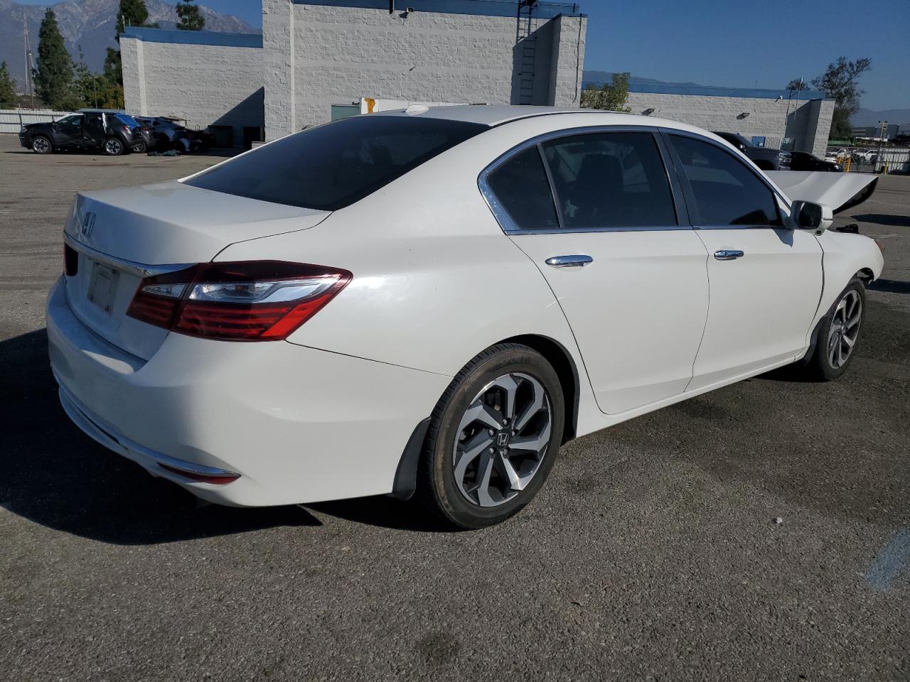 2016 Honda Accord VIN 1HGCR2F7XGA001374 Copart auction photo, front end damage thumbnail 3