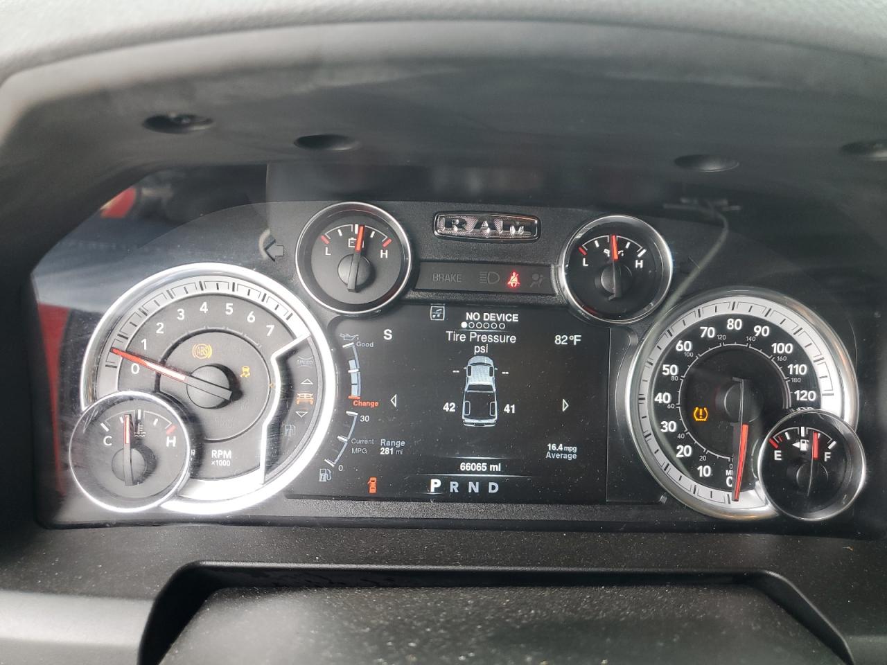2019 RAM 1500 VIN 1C6RR7LTXKS732310 Copart auction photo, side / front end damage thumbnail 9
