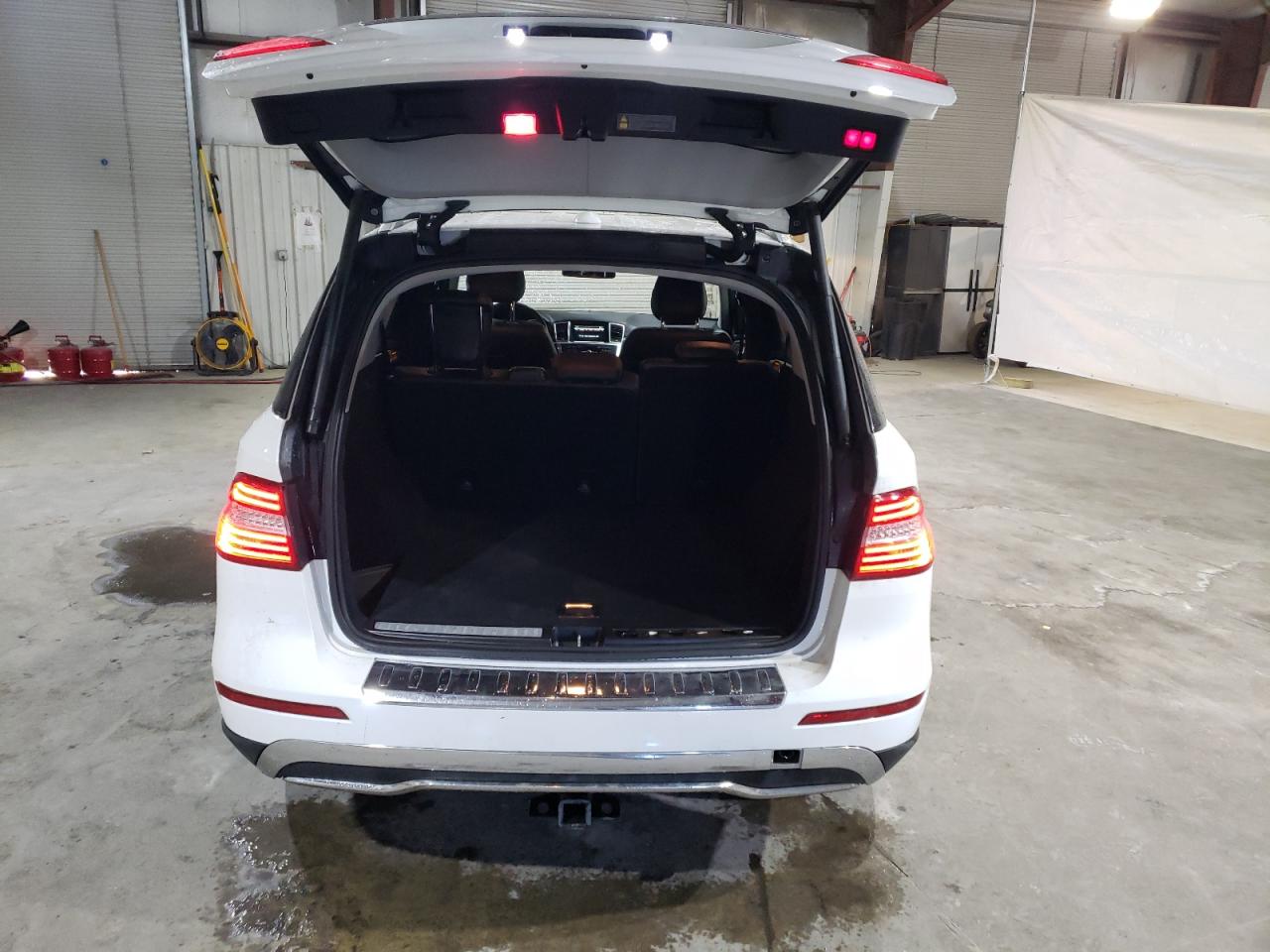2015 Mercedes-Benz M-klasse VIN 4JGDA5HB2FA467081 Copart auction photo, front end damage thumbnail 6