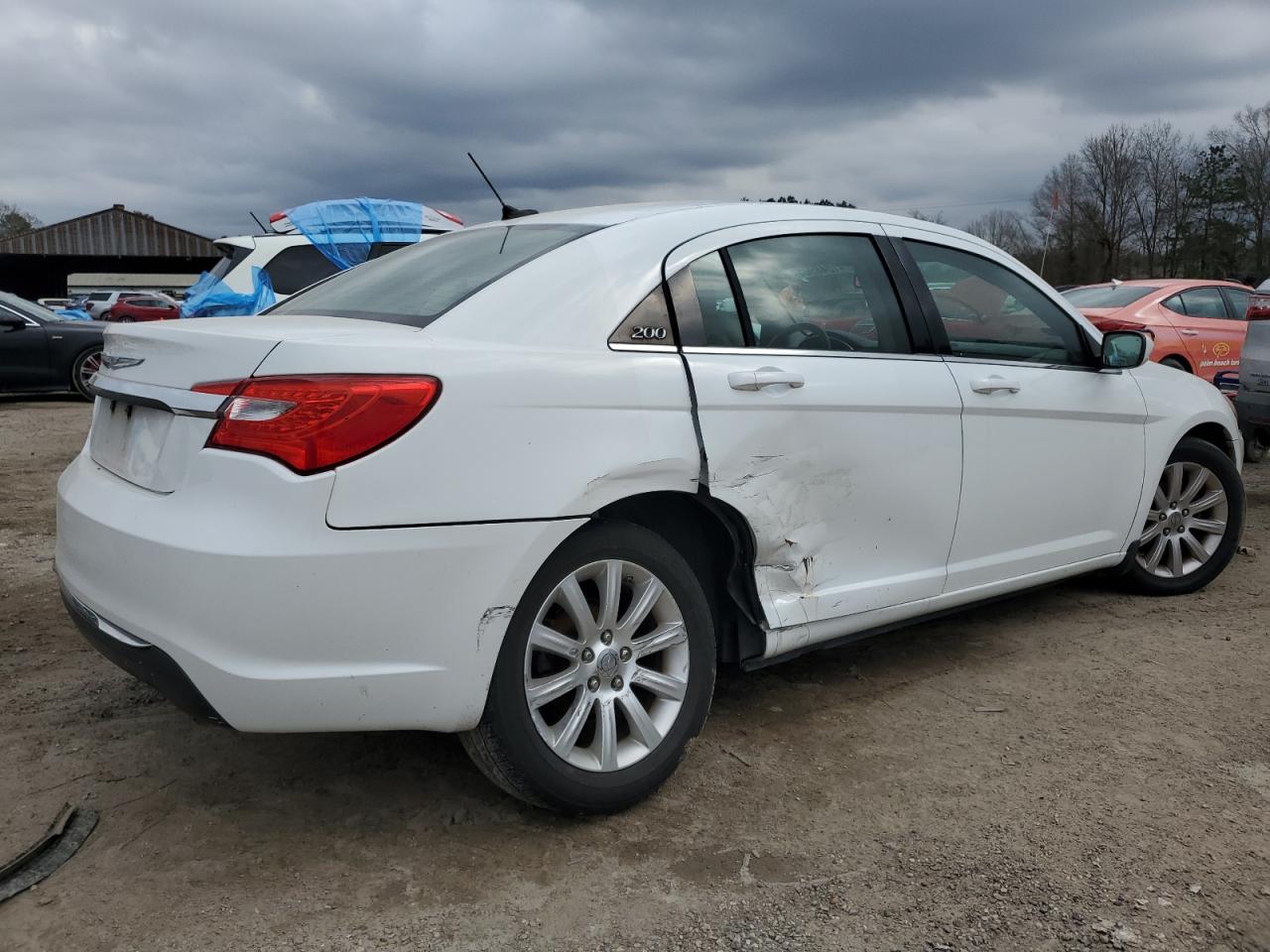 2011 Chrysler 200 VIN 1C3BC1FG2BN620224 Copart auction photo, rear end / side damage thumbnail 3