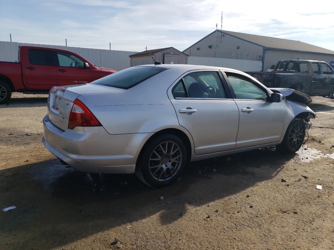 2011 Ford Fusion VIN 3FAHP0HA7BR116221 Copart auction photo, front end damage thumbnail 3