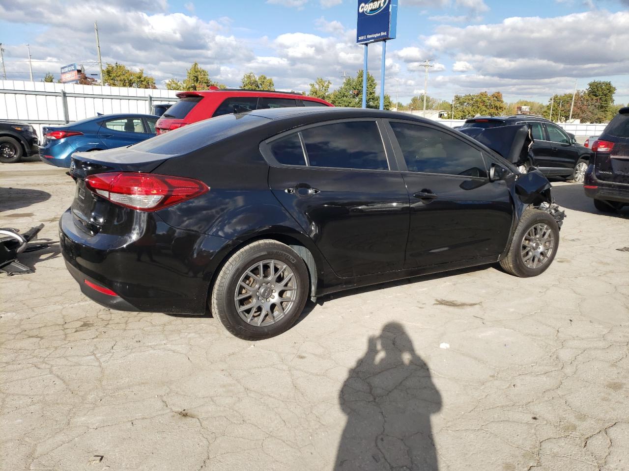 2018 KIA Forte VIN 3KPFK4A72JE242711 Copart auction photo, front end damage thumbnail 3