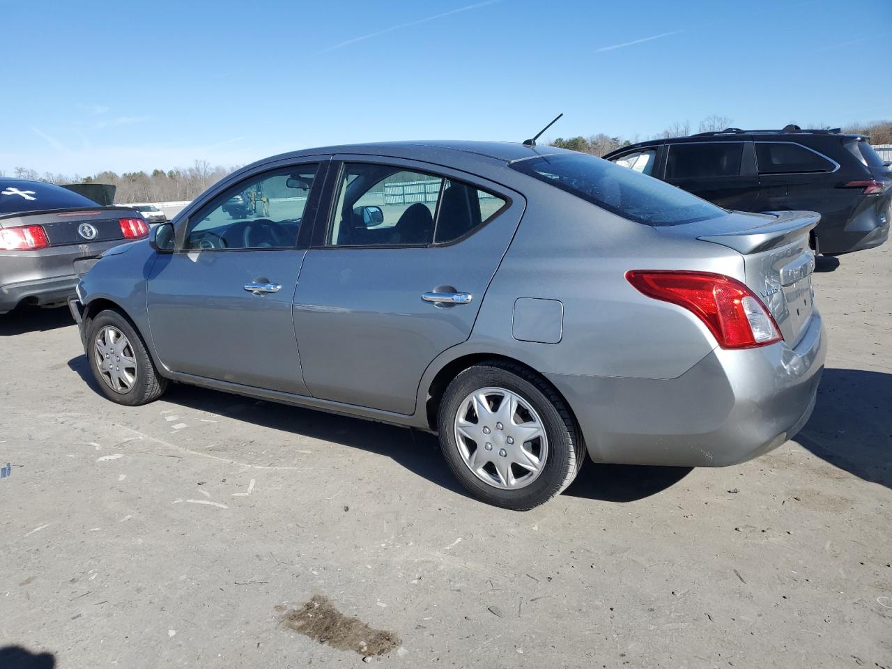 2013 Nissan Versa VIN 3N1CN7AP8DL869587 Copart auction photo, front end damage thumbnail 2