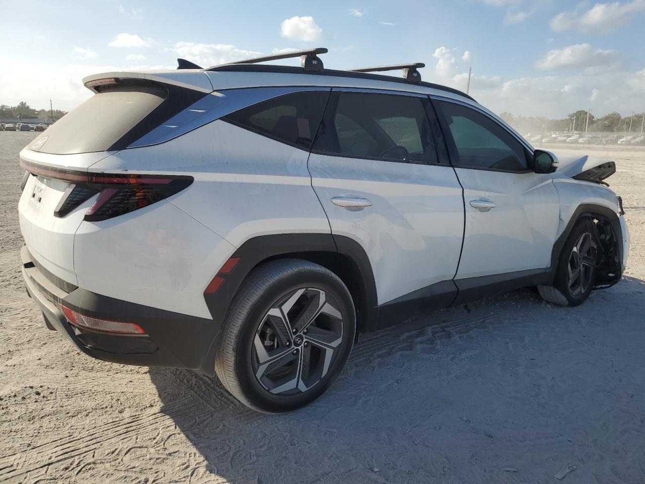 2022 Hyundai Tucson VIN 5NMJE3AE8NH143545 Copart auction photo, front end / minor dent/scratches damage thumbnail 3