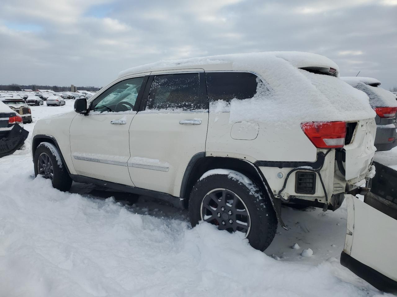 2011 Jeep Grand Cherokee VIN 1J4RR5GG1BC575166 Copart auction photo, rear end damage thumbnail 2