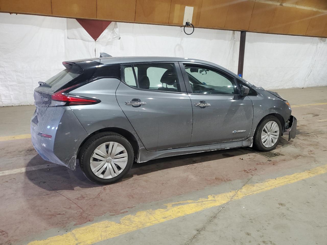 2018 Nissan Leaf VIN 1N4AZ1CPXJC303804 Copart auction photo, side / front end damage thumbnail 3