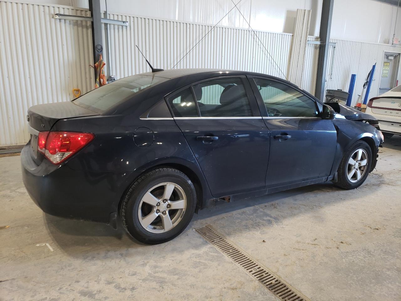2014 Chevrolet Cruze VIN 1G1PC5SB5E7265828 Copart auction photo, front end / hail damage thumbnail 3