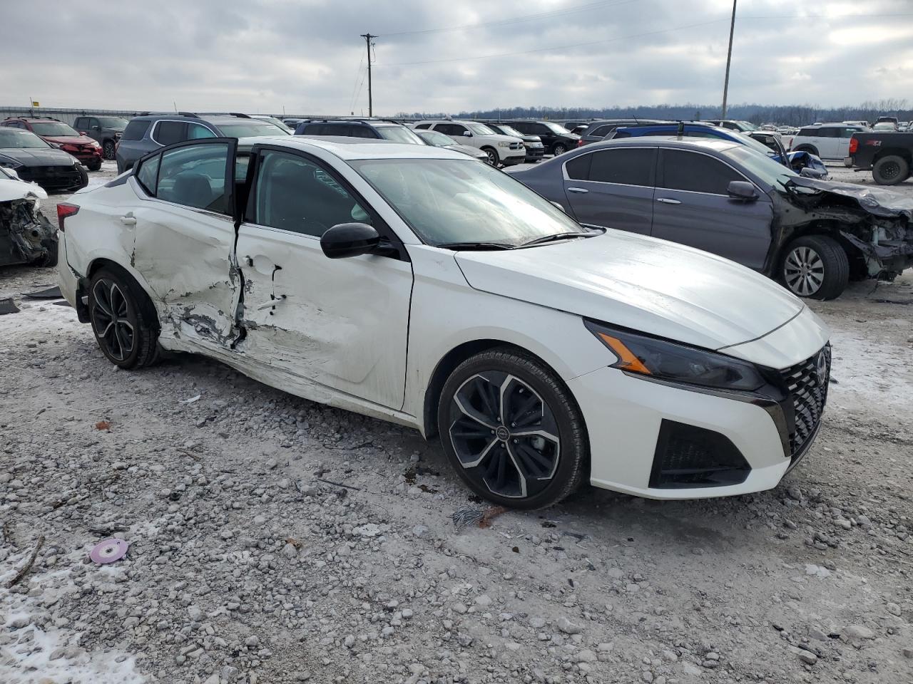 2024 Nissan Altima VIN 1N4BL4CV6RN415604 Copart auction photo, side / rear end damage thumbnail 4