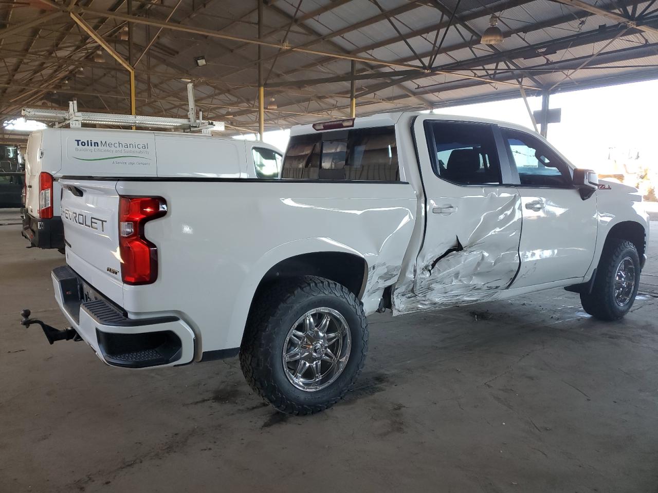 2020 Chevrolet Silverado VIN 3GCUYEET7LG375040 Copart auction photo, side damage thumbnail 3