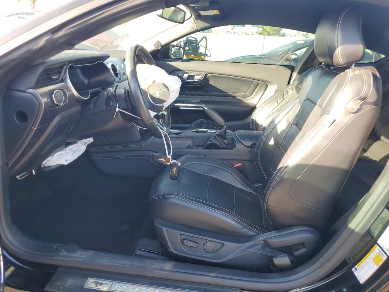 2020 Ford Mustang VIN 1FA6P8TD5L5158785 Copart auction photo, front end / minor dent/scratches damage thumbnail 7