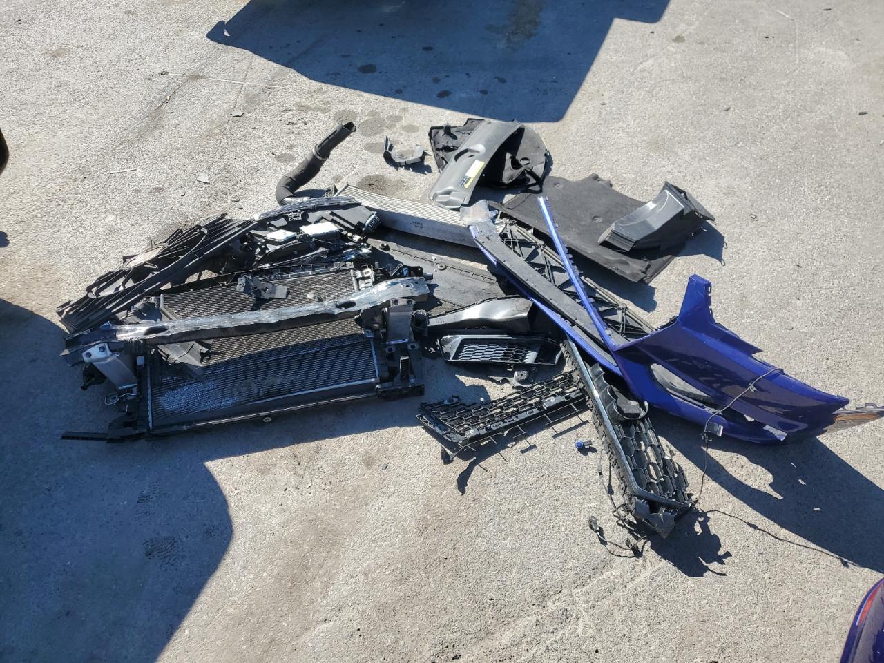 2018 Audi RS4 VIN WAUB4AF40JA051097 Copart auction photo, front end damage thumbnail 12