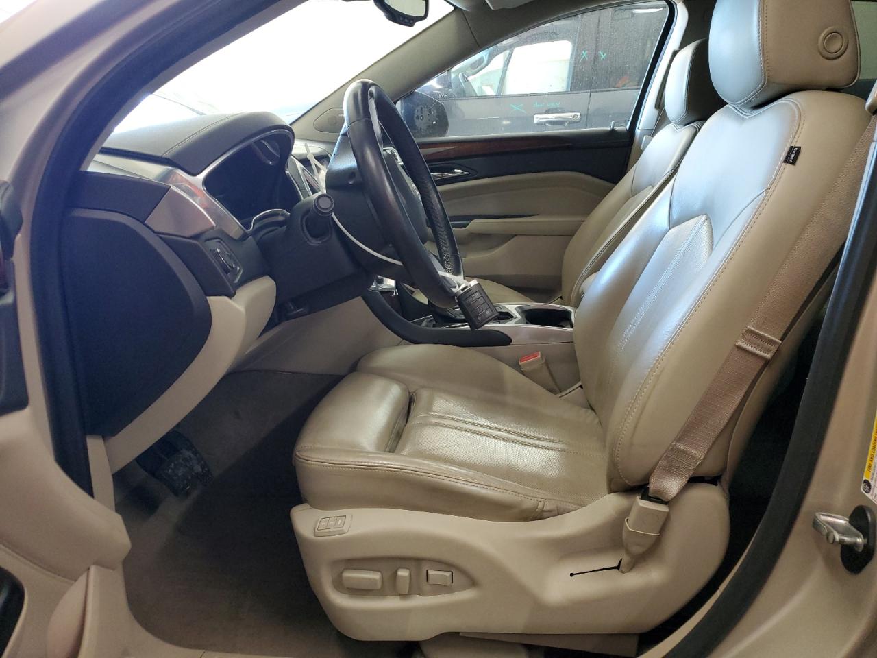 2013 Cadillac SRX VIN 3GYFNCE37DS623429 Copart auction photo, front end / side damage thumbnail 7
