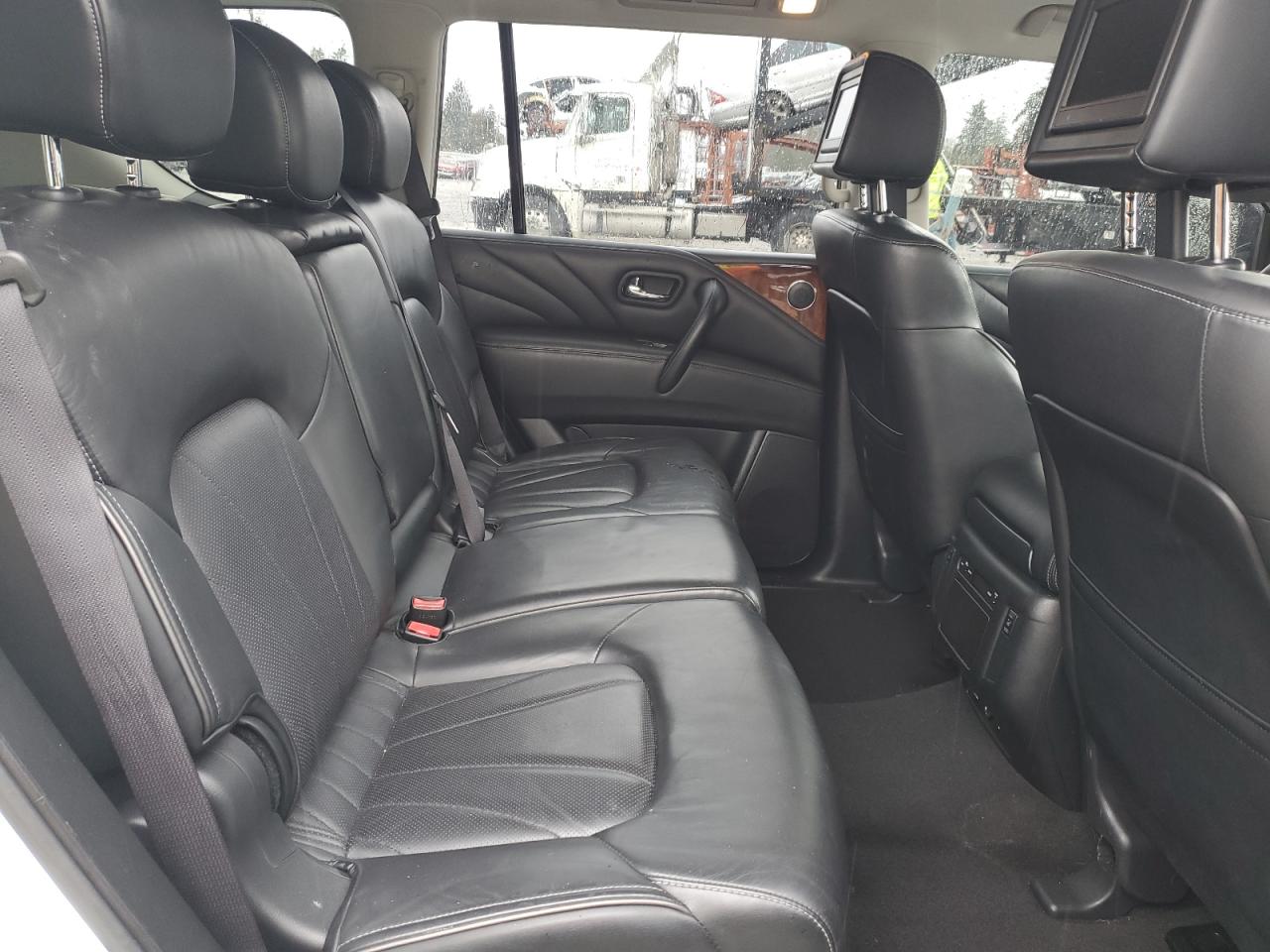 2016 Infiniti QX80 VIN JN8AZ2NC0G9402622 Copart auction photo, rear end / side damage thumbnail 11