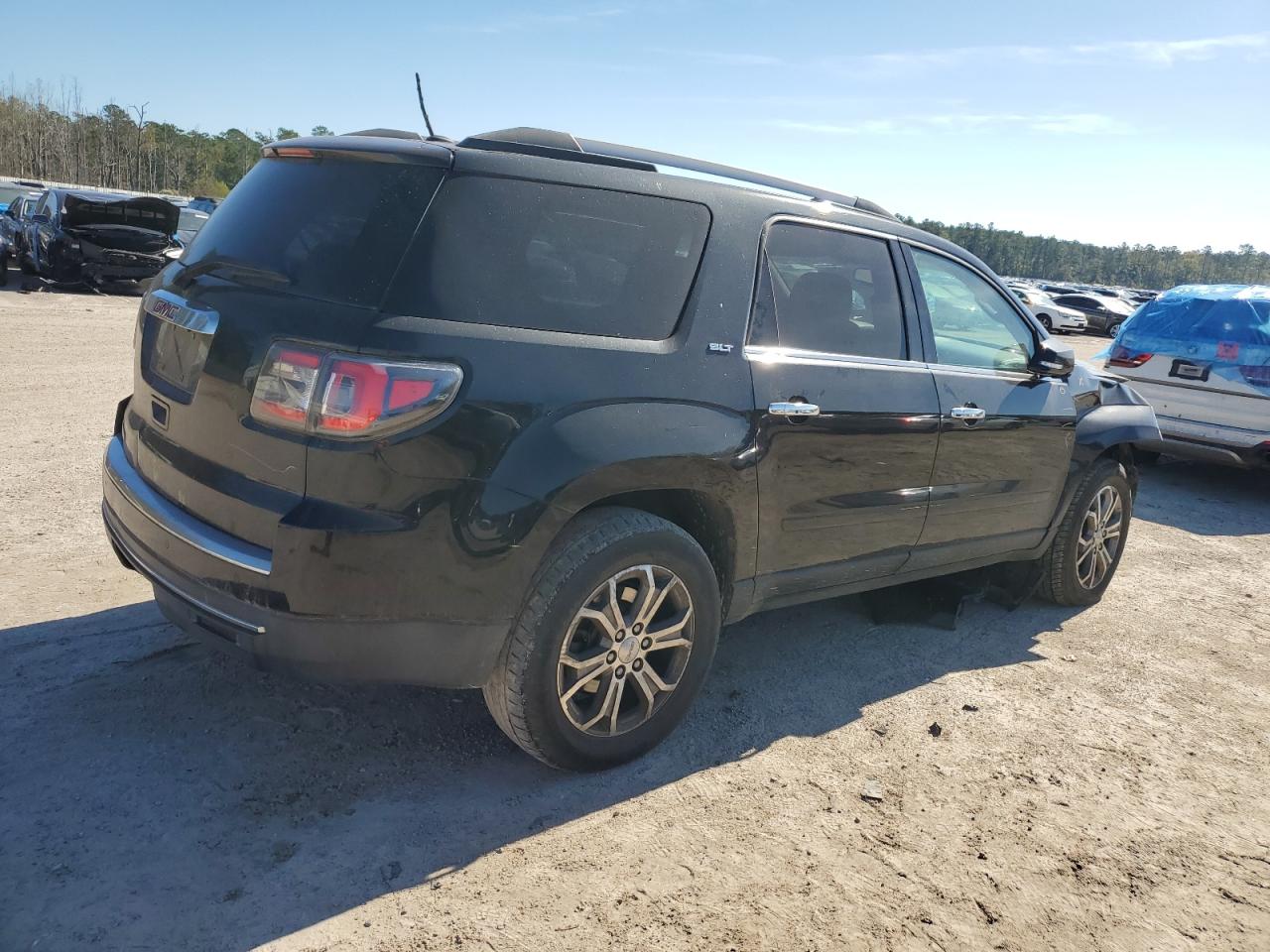 2015 GMC Acadia VIN 1GKKRRKD6FJ130861 Copart auction photo, front end damage thumbnail 3