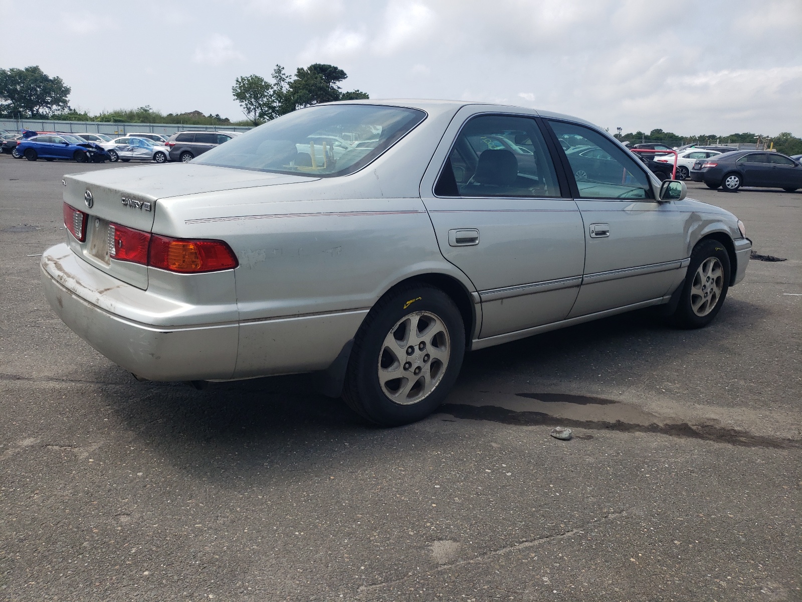 2000 Toyota Camry VIN 4T1BG28K2YU687262 Copart auction photo, front end / side damage thumbnail 4