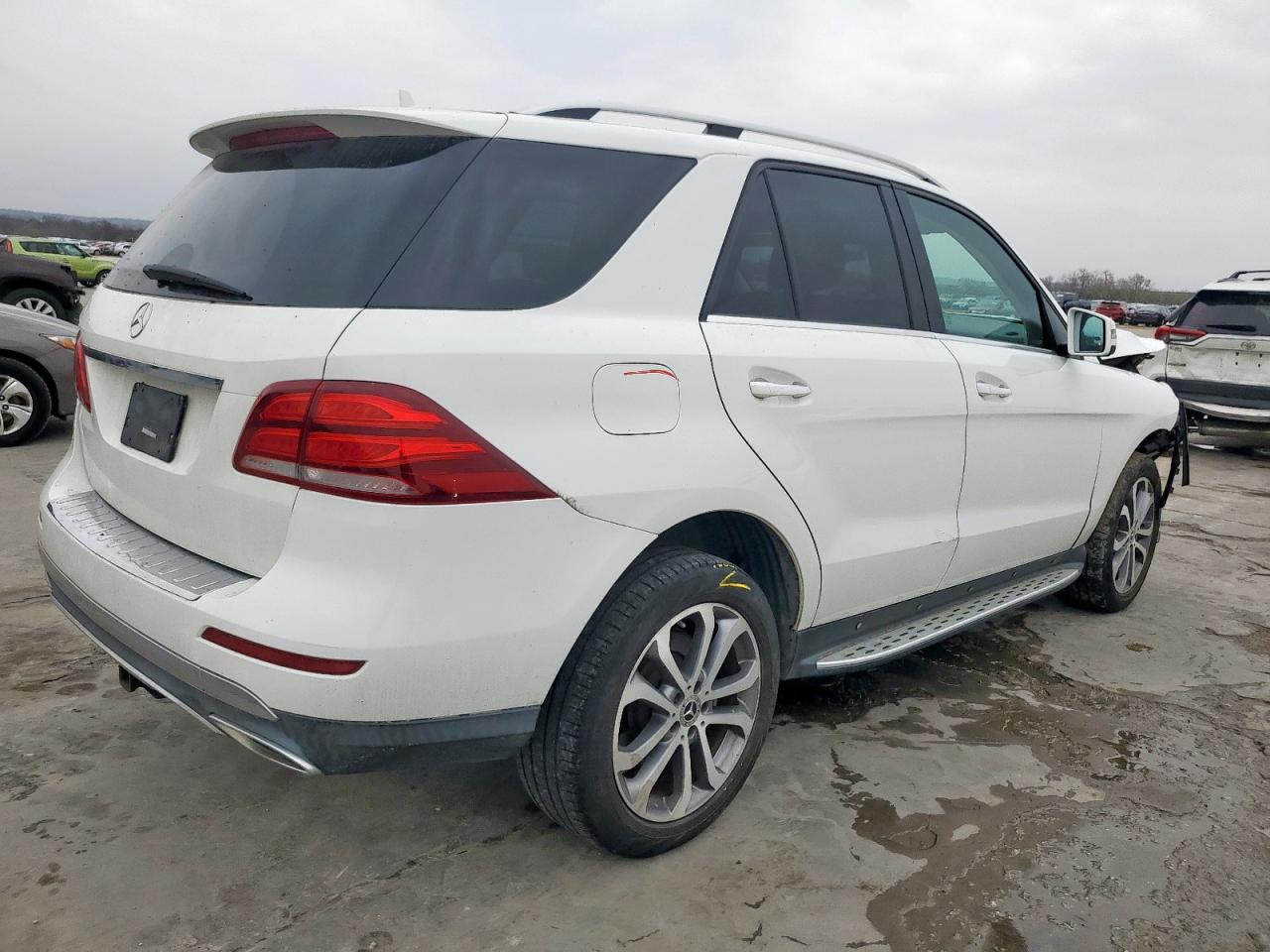 2017 Mercedes-Benz GLE VIN 4JGDA5JB8HA914249 Copart auction photo, front end damage thumbnail 3