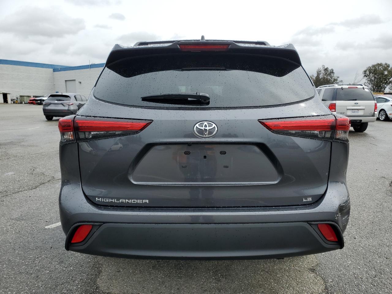 2020 Toyota Highlander VIN 5TDZZRAH1LS012259 Copart auction photo, side damage thumbnail 6
