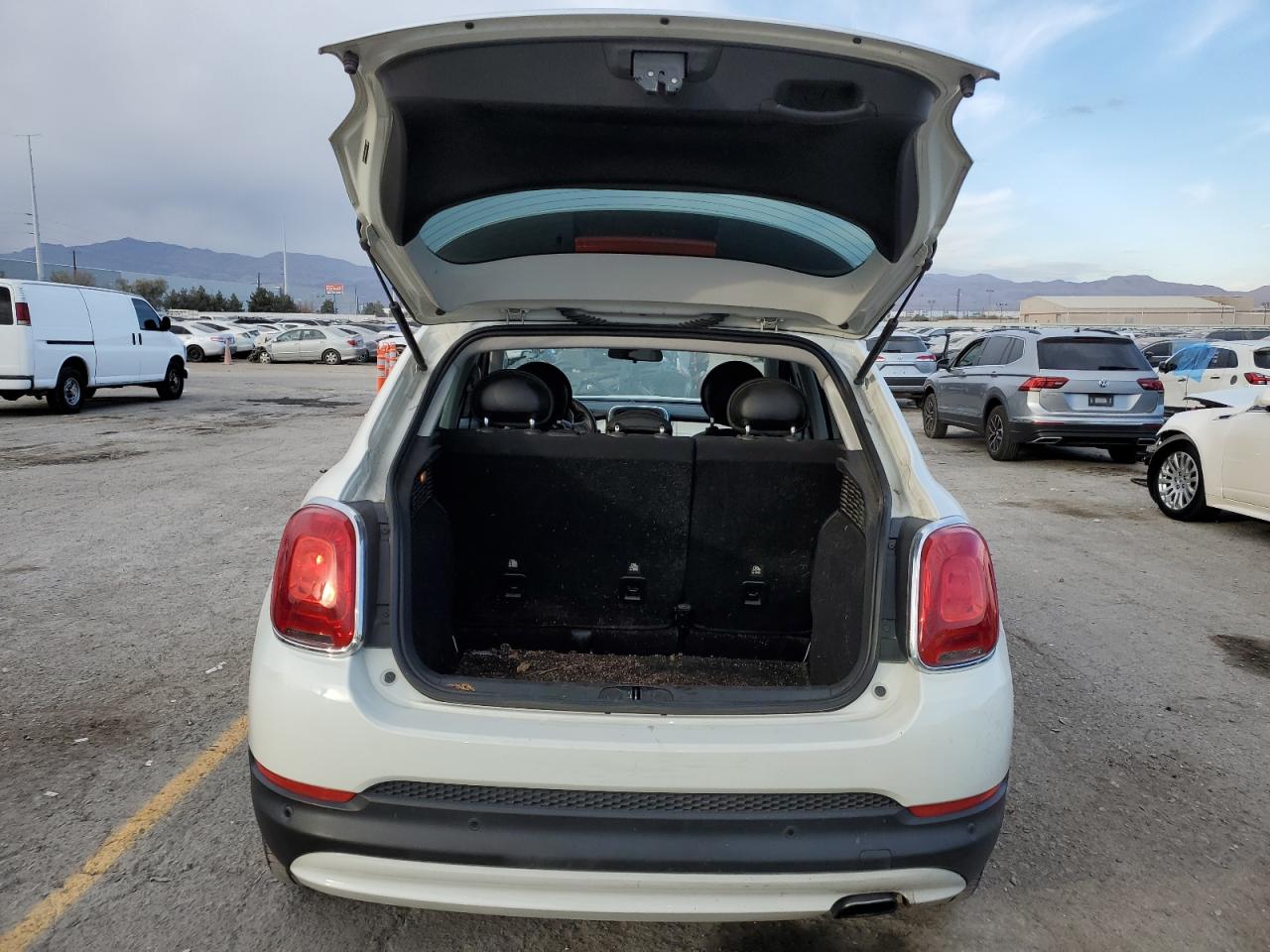 2017 Fiat 500 VIN ZFBCFXAB2HP614302 Copart auction photo, front end damage thumbnail 6