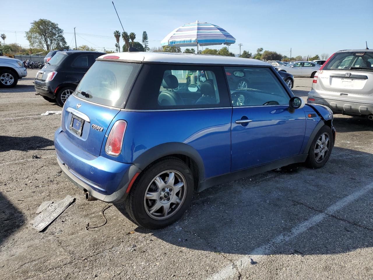 2006 MINI Cooper VIN WMWRC33546TJ78229 Copart auction photo, front end / minor dent/scratches damage thumbnail 3