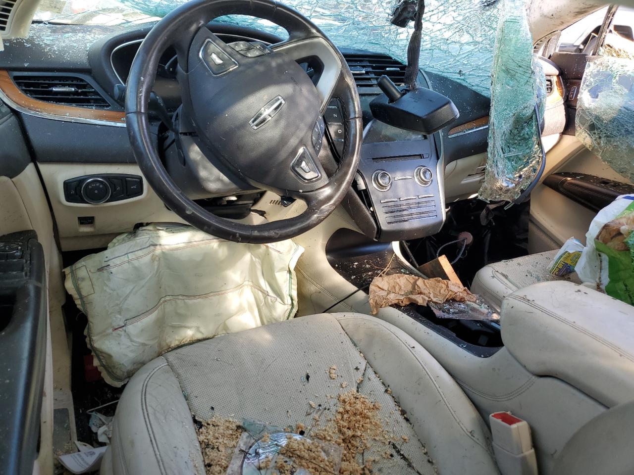 2016 Lincoln MKC VIN 5LMTJ3DH0GUJ19514 Copart auction photo, rollover damage thumbnail 8