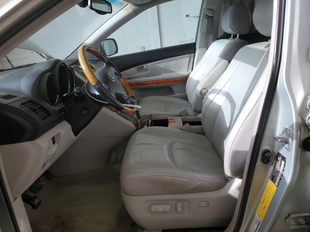 2004 Lexus RX VIN 2T2HA31U84C031779 Copart auction photo, front end / minor dent/scratches damage thumbnail 7
