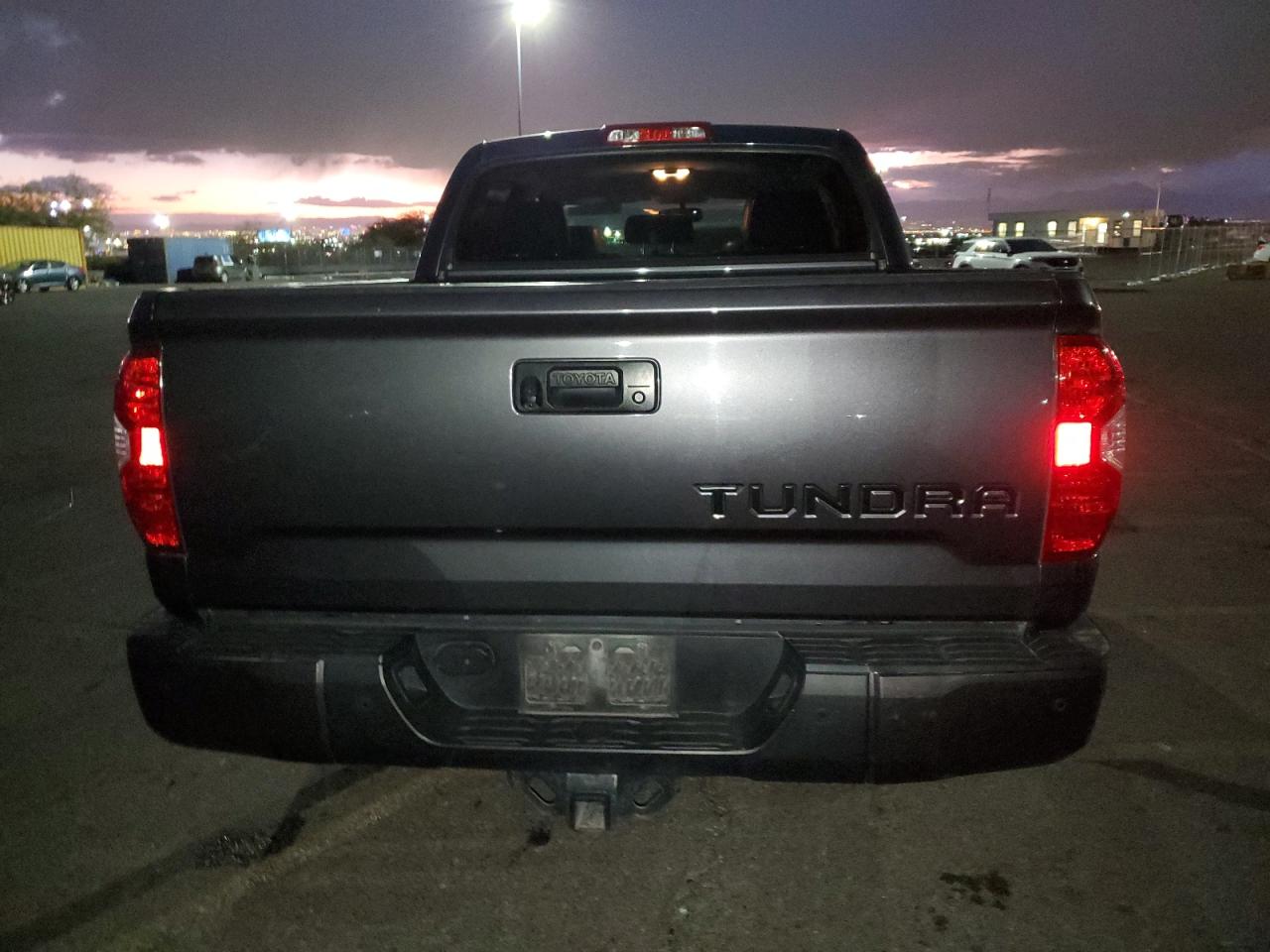 2017 Toyota Tundra VIN 5TFHW5F16HX595907 Copart auction photo, front end damage thumbnail 6
