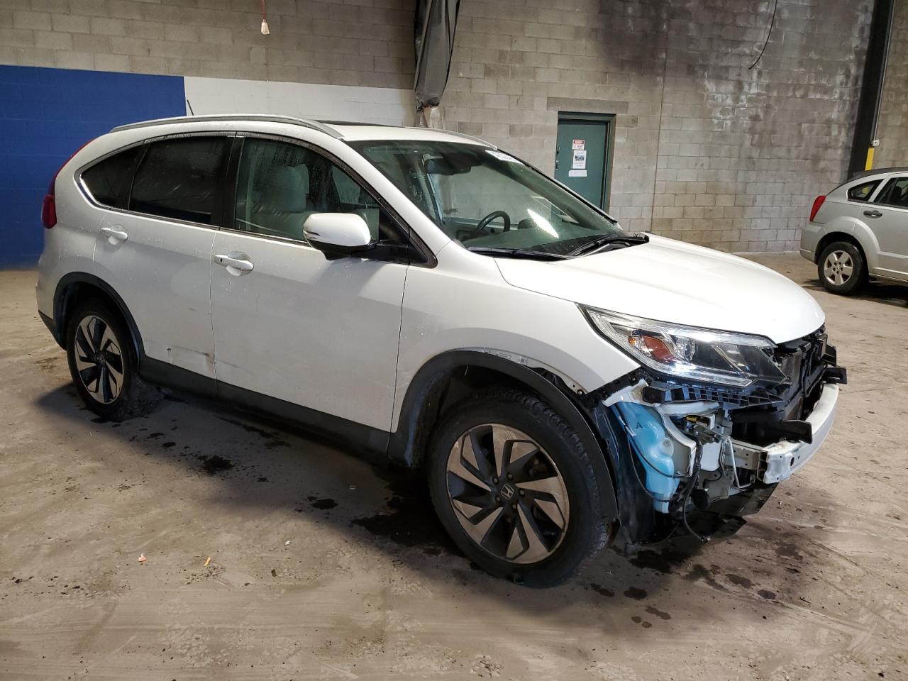 2015 Honda CR-V VIN 5J6RM4H9XFL024698 Copart auction photo, front end / side damage thumbnail 4