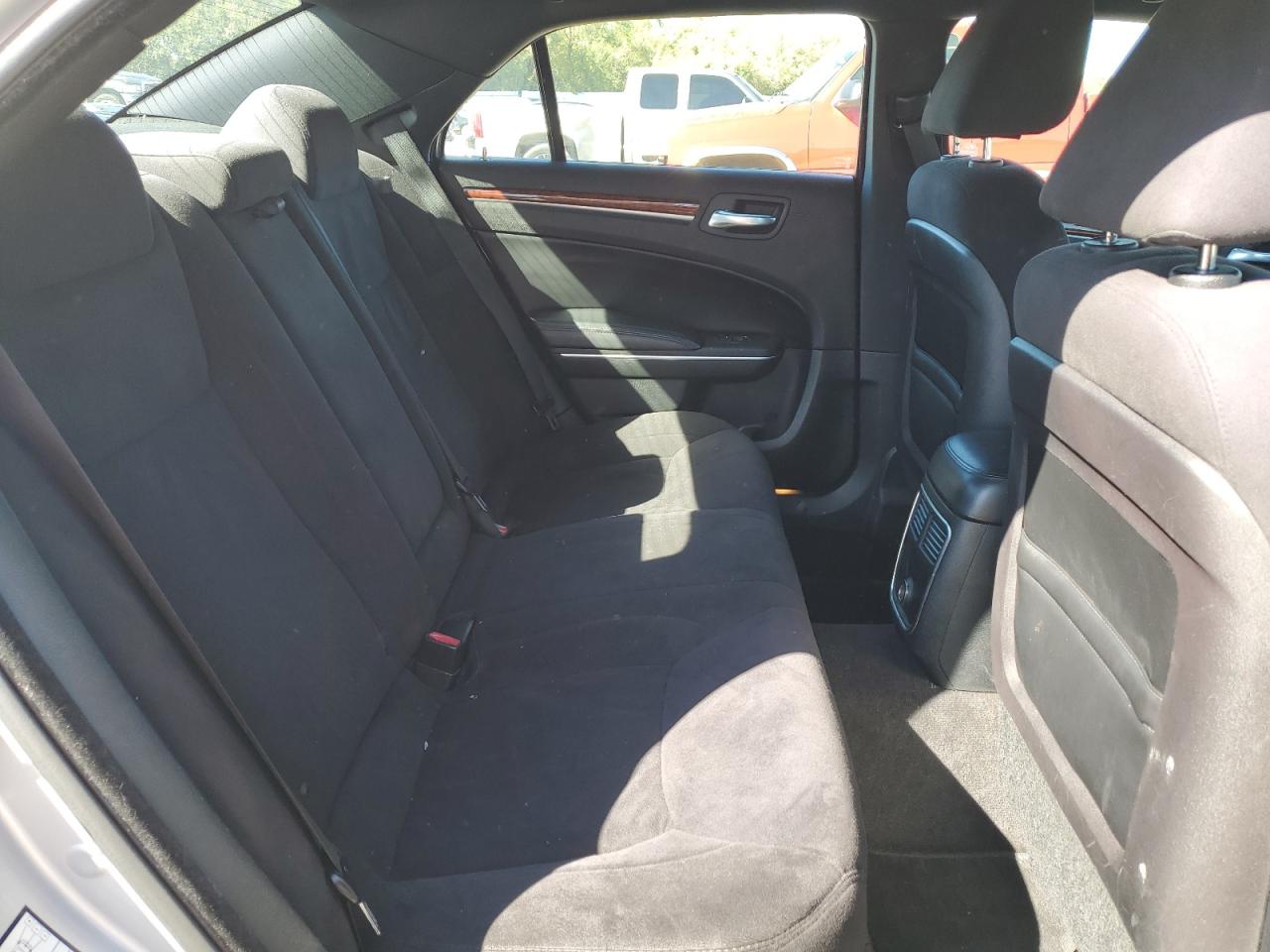 2012 Chrysler 300 VIN 2C3CCAAG5CH191697 Copart auction photo, hail / minor dent/scratches damage thumbnail 10