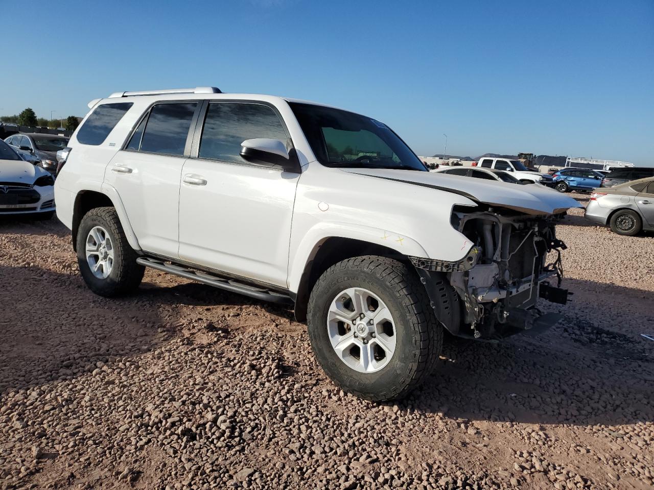 2017 Toyota 4Runner VIN JTEBU5JR9H5429154 Copart auction photo, front end / side damage thumbnail 4